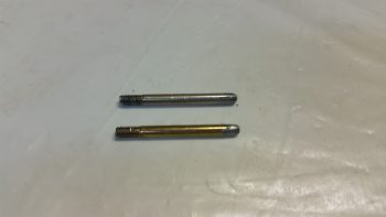 Canard top AN3 alignment pins