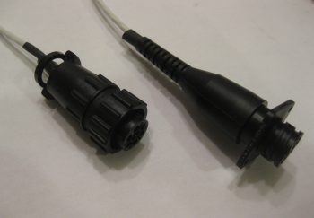 AP pitch servo and roll servo connectors